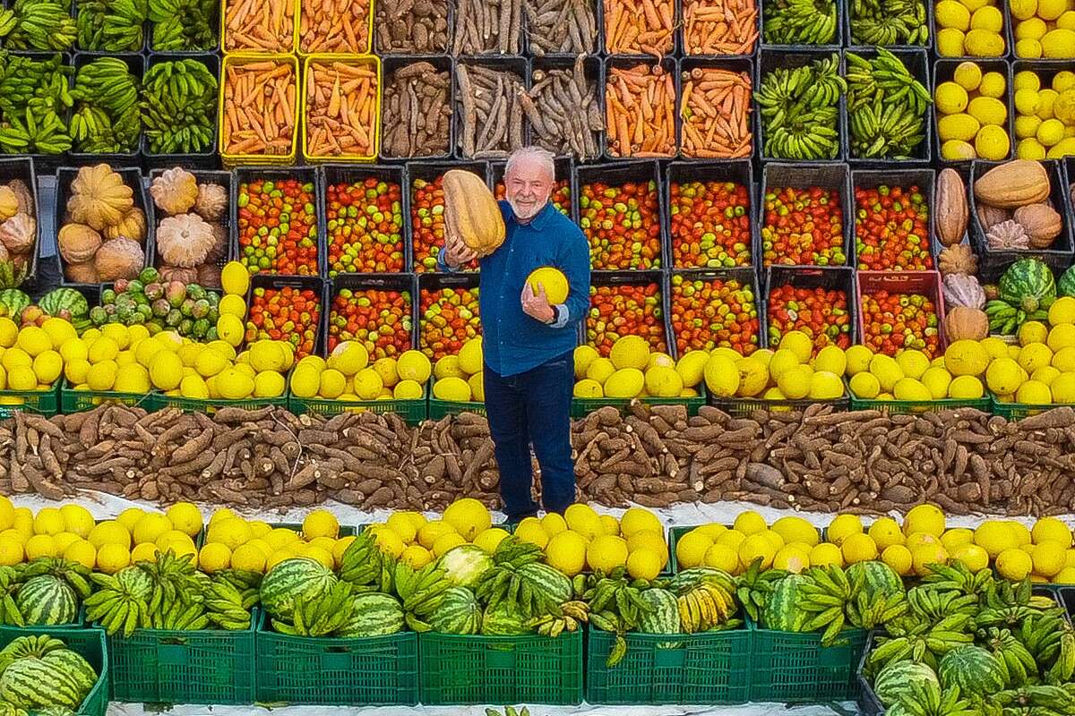 Lula reúne ministros para discutir como frear inflação de alimentos