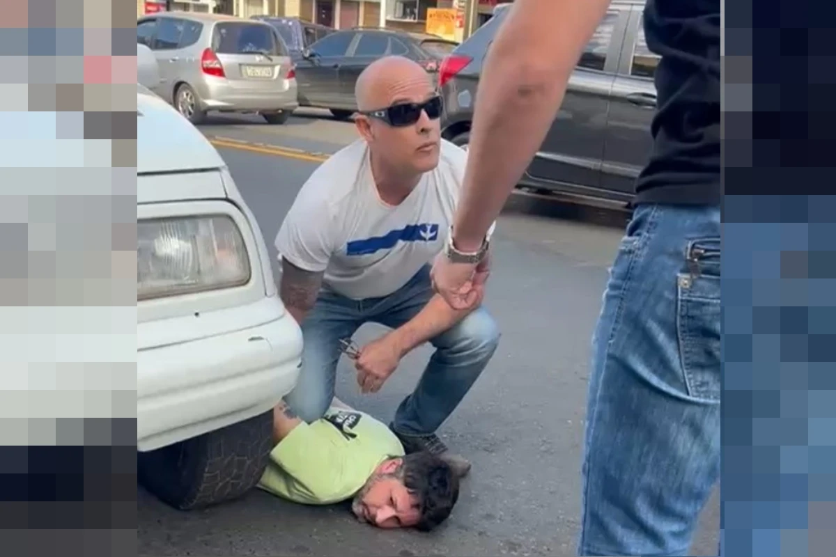 População relata brutalidade de policiais contra pai e filho: “Ameaçaram atirar em todo mundo”
