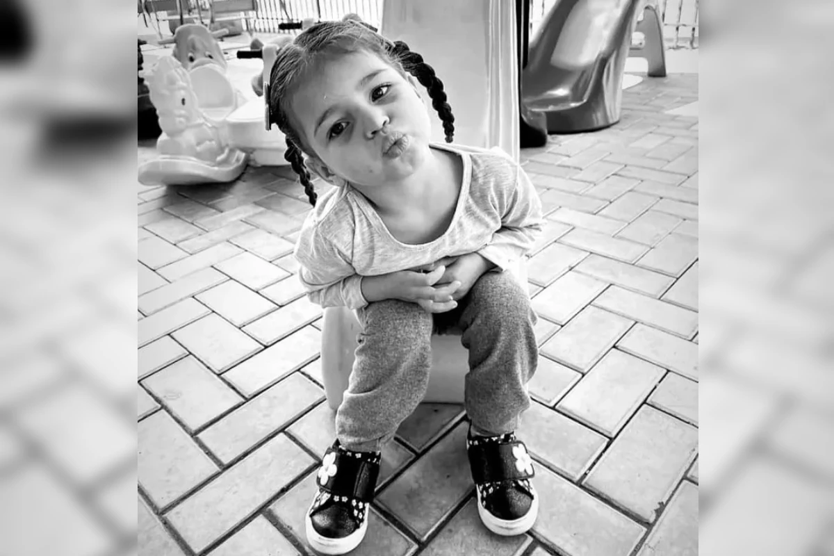 Criança de 3 anos morre após cair em piscina no Paraná