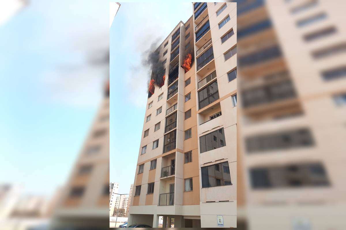 Impermeabilizante de sofá causou incêndio que matou casal e bebê