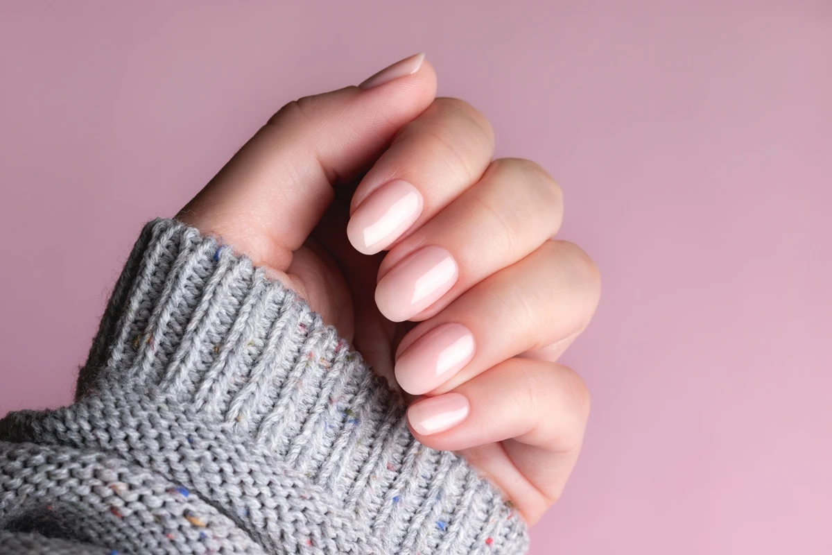 Princess nails: regras da realeza inspiram visual minimalista de unhas