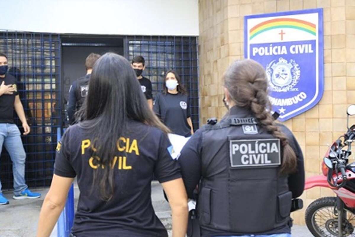 Mulher é morta com tiro na cabeça dentro de casa; neta está presa