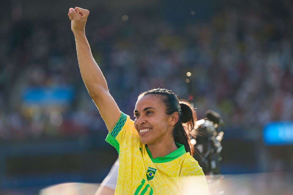 UnB concede título de Doutora Honoris Causa à jogadora Marta