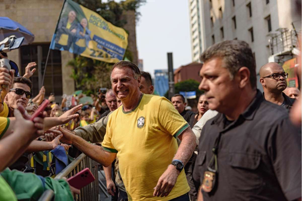 Vídeo: Nunes deixa ato na Paulista antes de discurso de Bolsonaro