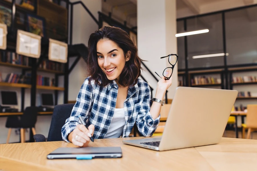 Orango: conheça a plataforma de cursos on-line voltados para geração Z