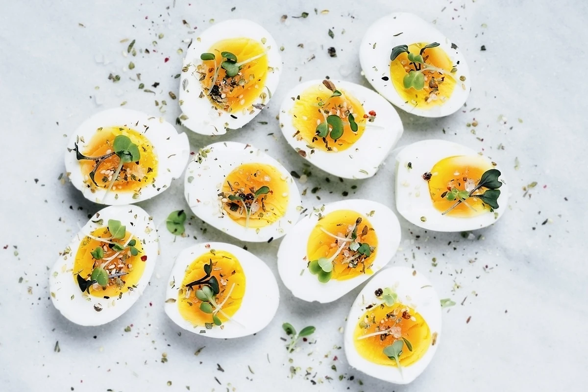 Truque na hora de preparar o ovo esconde segredo poderoso para a saúde