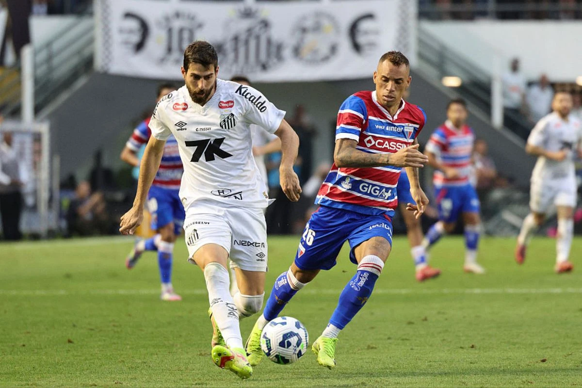 Após empate, técnico do Santos analisa erros e entrada de Neymar