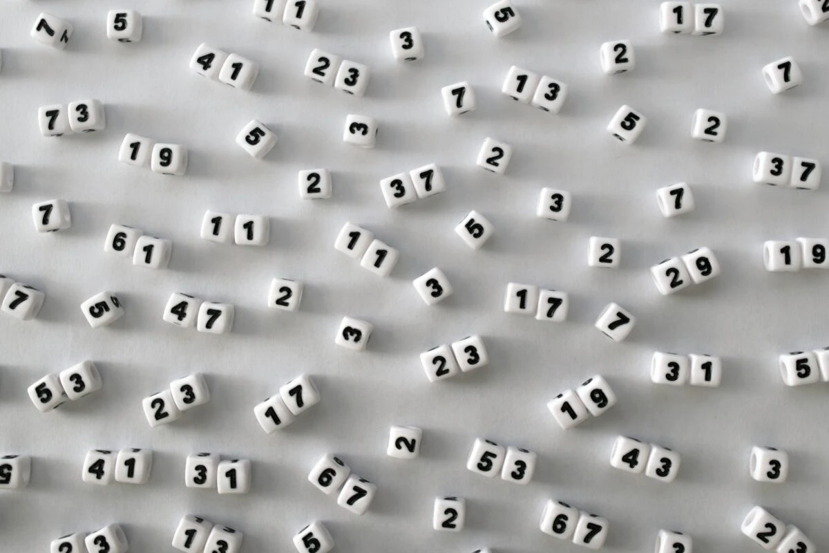 Tecnologia revoluciona a busca por números primos, bases da matemática