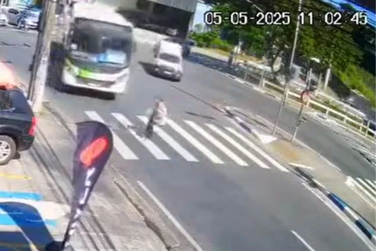 Idosa de 91 anos sobrevive após ser atropelada por ônibus em SP
