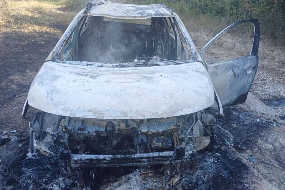 Carro queimado com corpos seria recado de “novo Marcola” a traidores