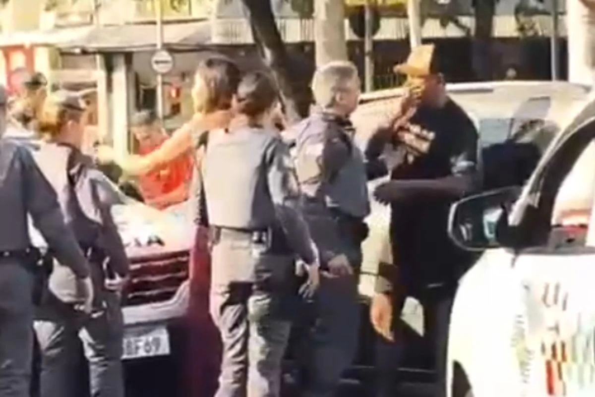 Vídeo: PM com sinal de embriaguez é preso por tentar atropelar colega