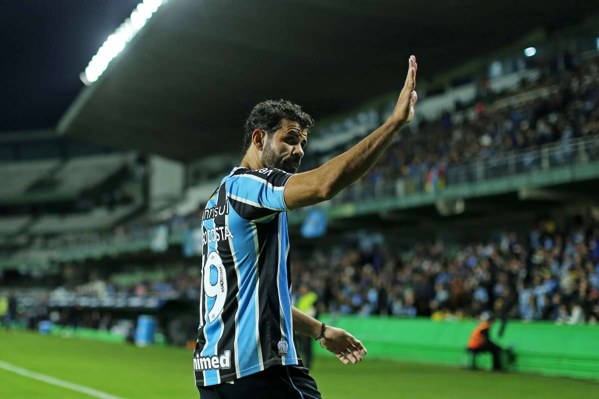 Saiba como estarão elencos de Grêmio e Botafogo para clássico no ES