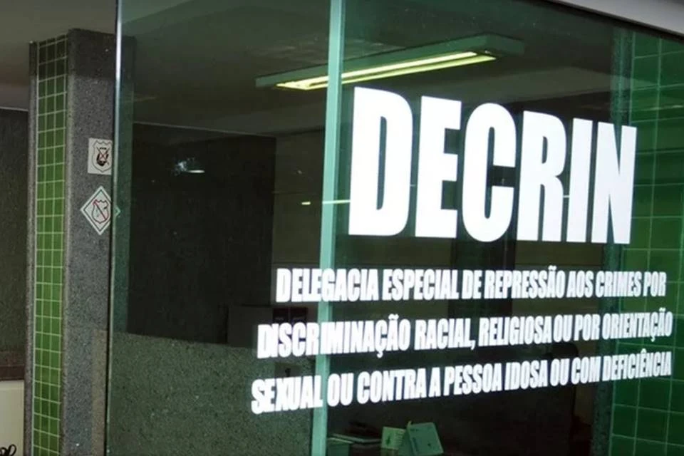 Ex torra R$ 4 milhões de servidor do Senado com defiência em festas