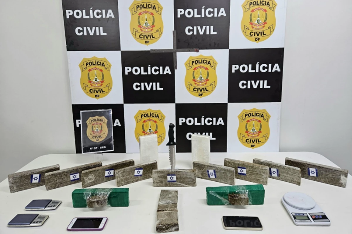 Avaliada em R$ 100 mil, droga com símbolo do TCP é apreendida no DF