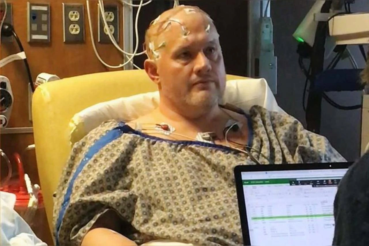 Cirurgia experimental devolve emoções a homem com depressão. Entenda