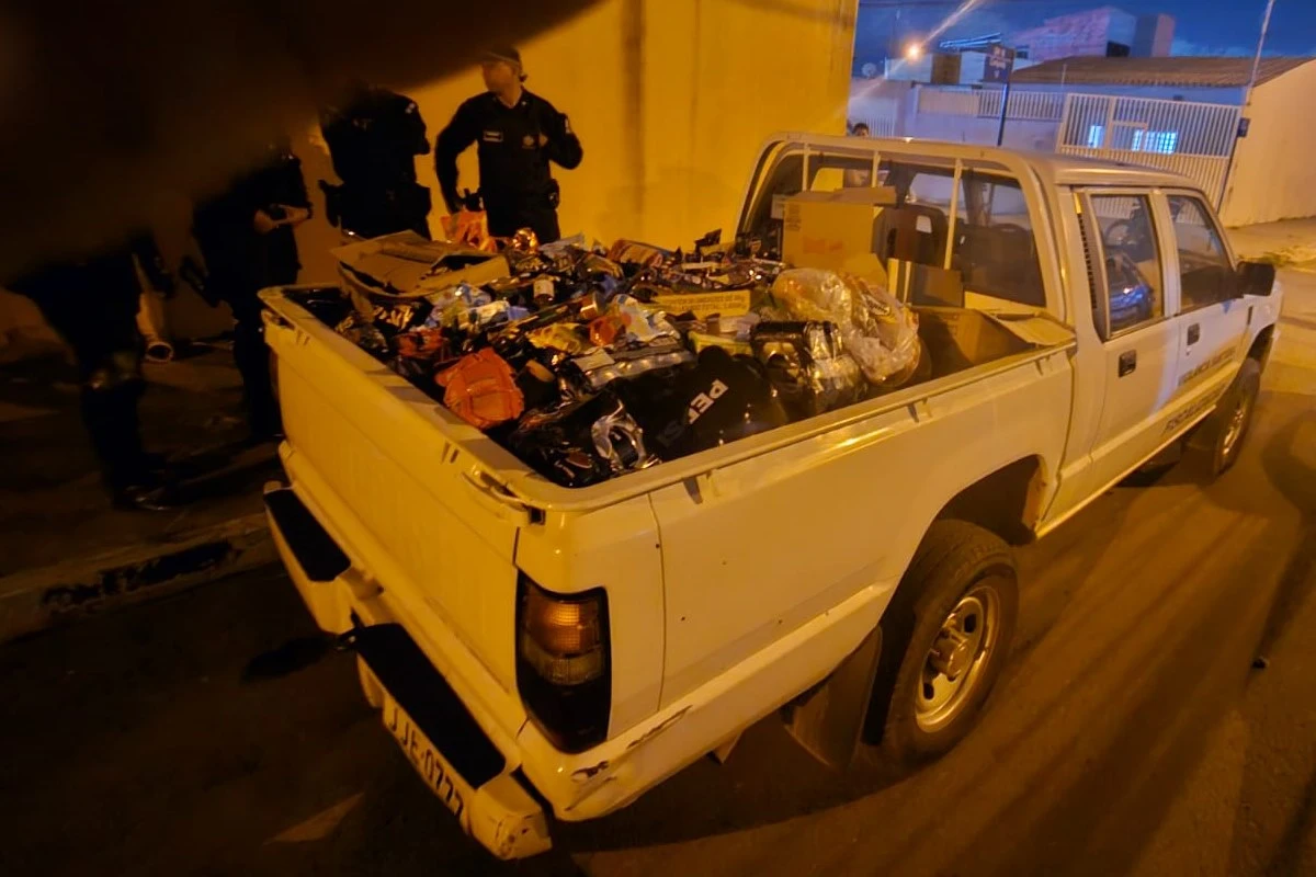 Uma tonelada de carne vencida que era vendida nas redes sociais é apreendida