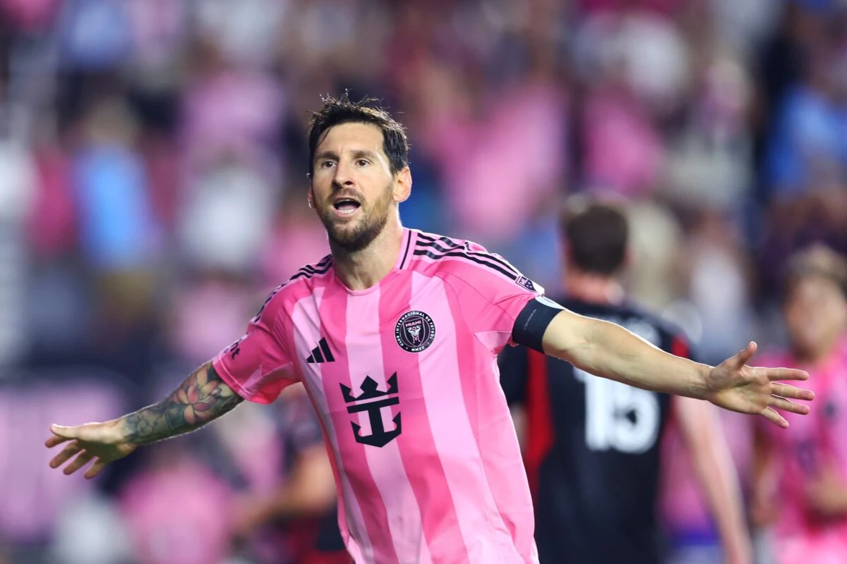 Messi entra em contagem regressiva para gol 900. Confira números