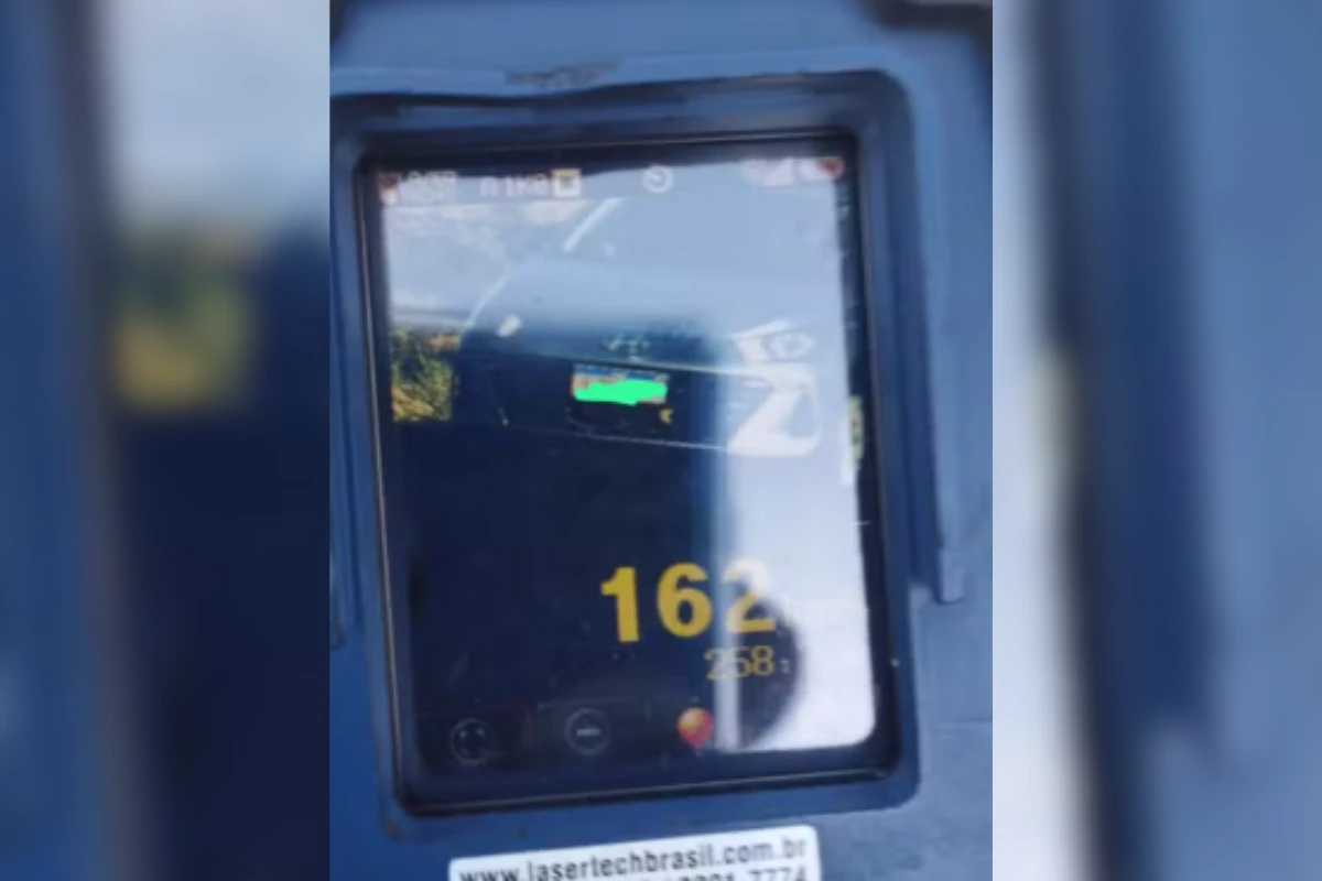 Motorista é flagrado a 162 km/h durante operação da PRF em São Paulo