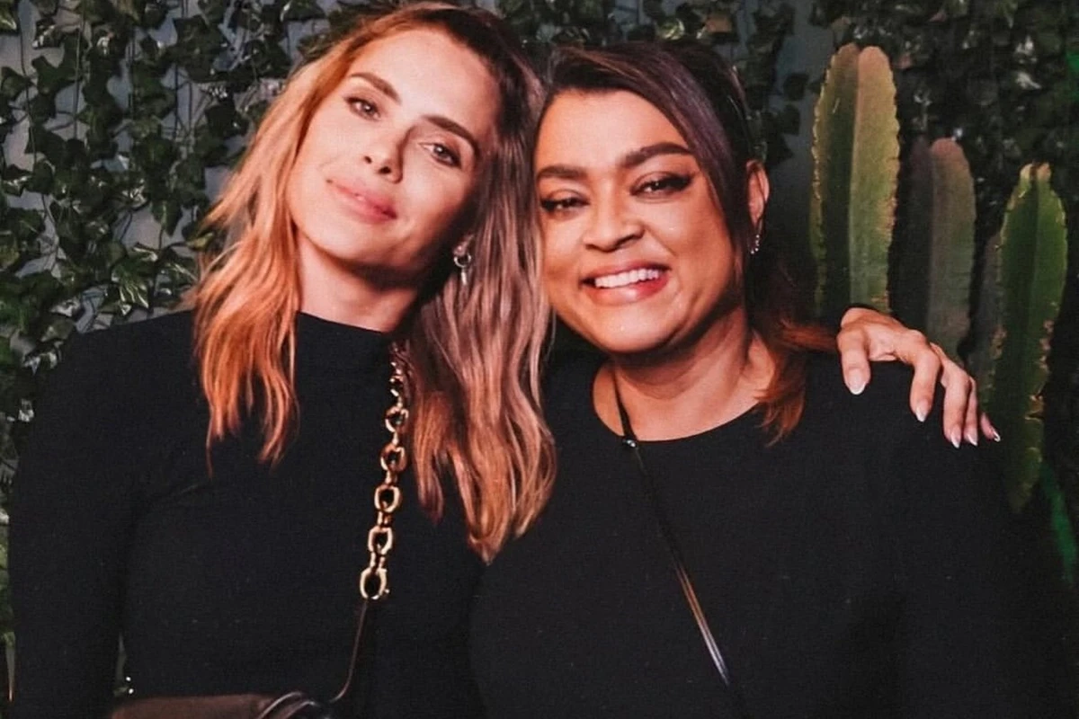 Carolina Dieckmmann sobre os 3 meses da morte de Preta Gil: “Estranho”