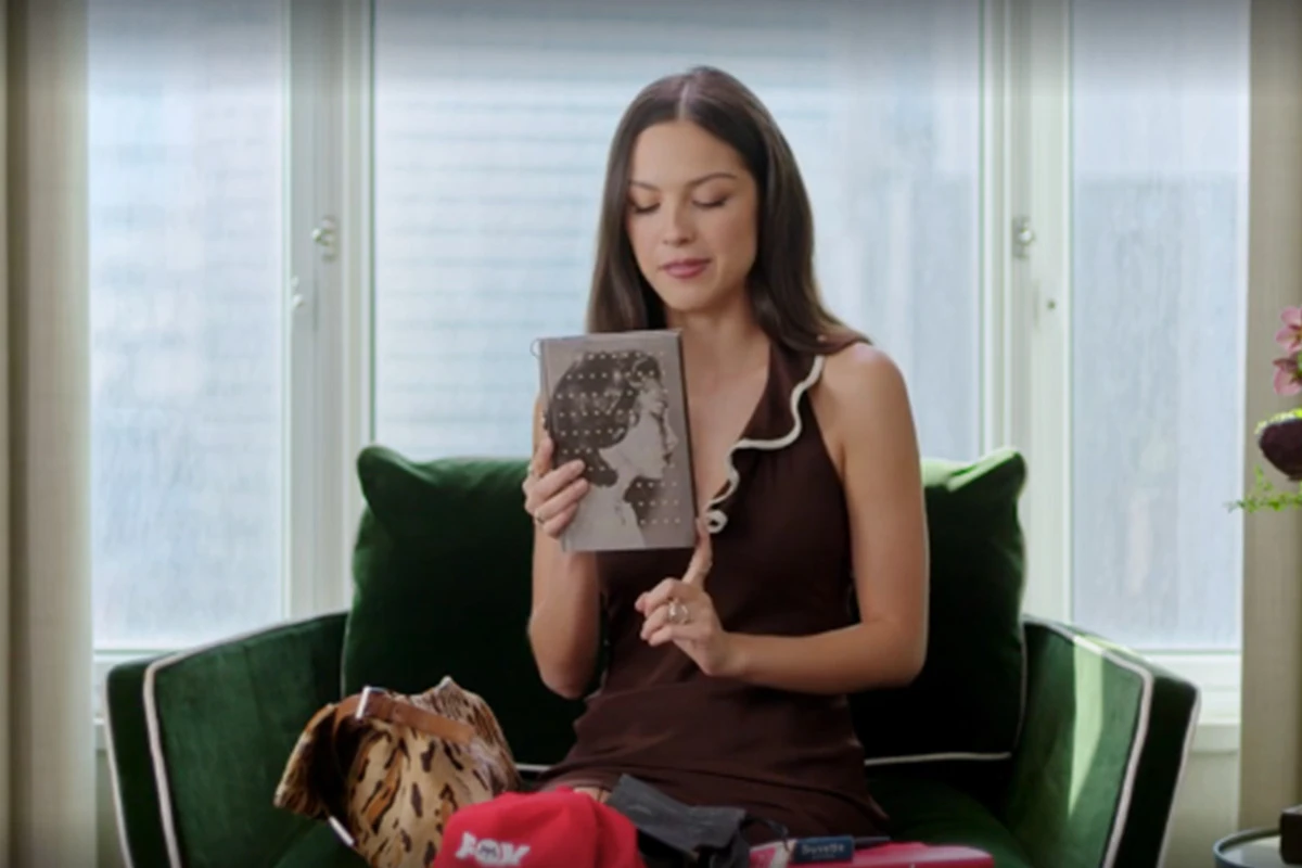 Olivia Rodrigo diz estar lendo A Hora da Estrela, de Clarice Lispector