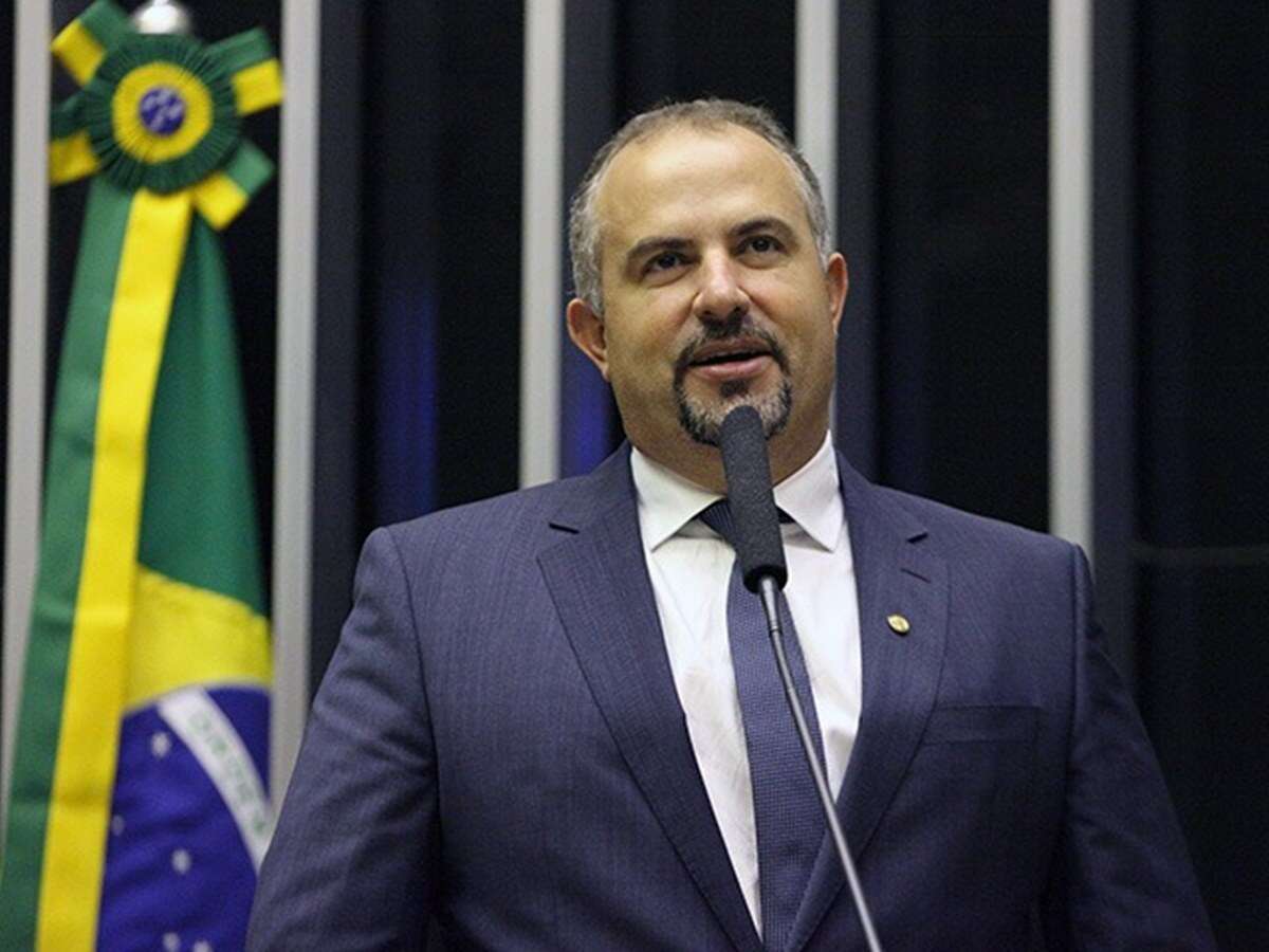 Deputado e pai brigam por fazenda na Bahia: “Inimigo pessoal”