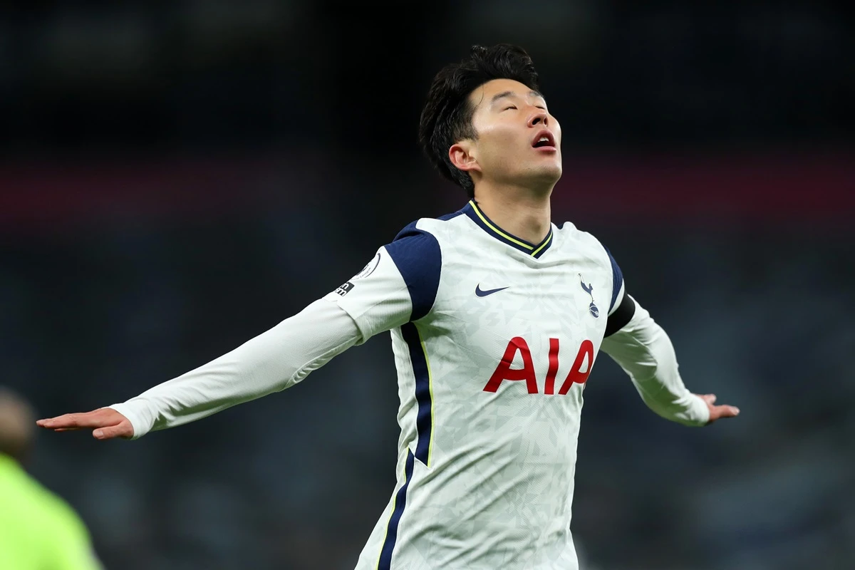Son pede para deixar Tottenham após 10 anos no clube