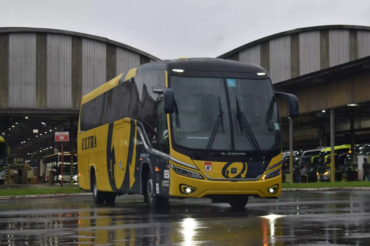 Com Anchieta parada, operação de ônibus sentido litoral é reduzida