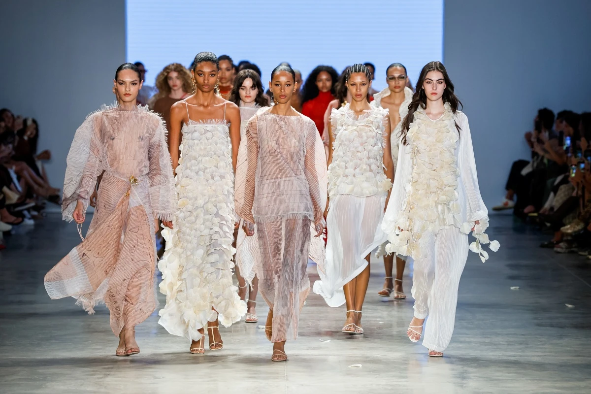 Desfiles do SPFW N60 apostam em referências regionais e sofisticação