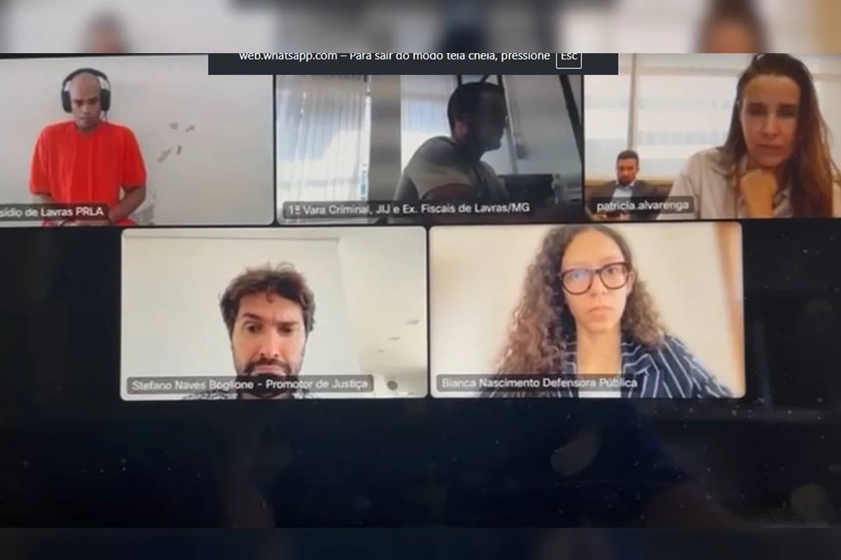 Preso ameaça juíza em audiência: “Estado tem de se foder”. Veja vídeo