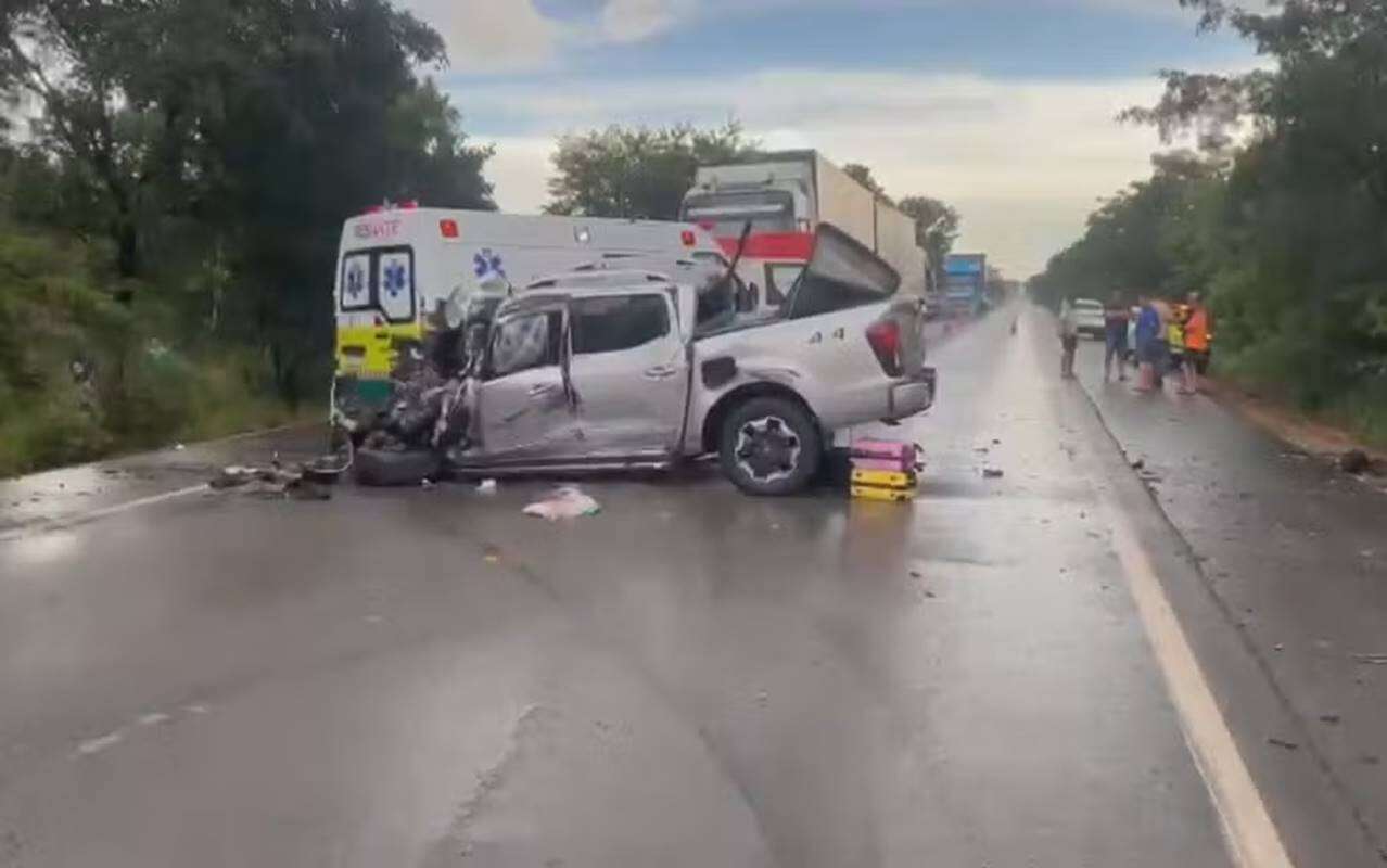 Acidente mata casal e criança em GO; velocímentro travou em 163 km/h