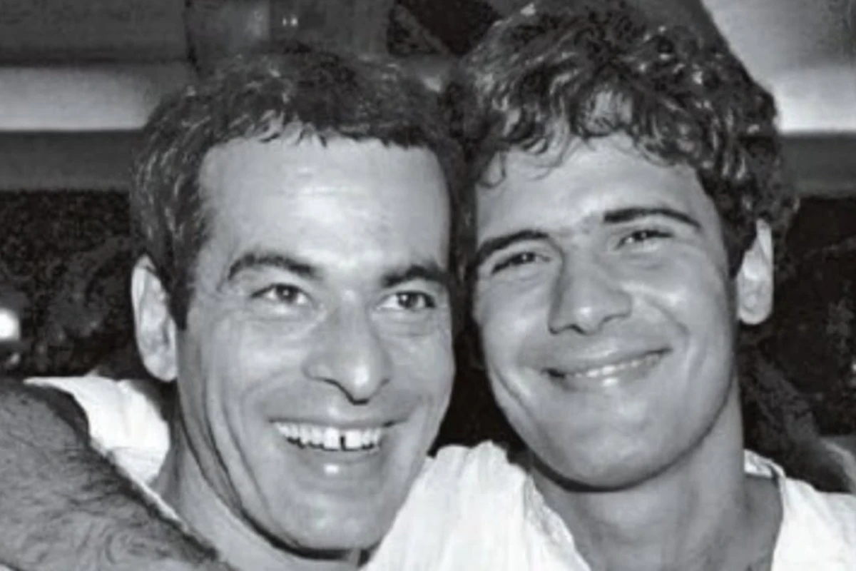 Ney Matogrosso homenageia Cazuza nos 35 anos da morte do cantor