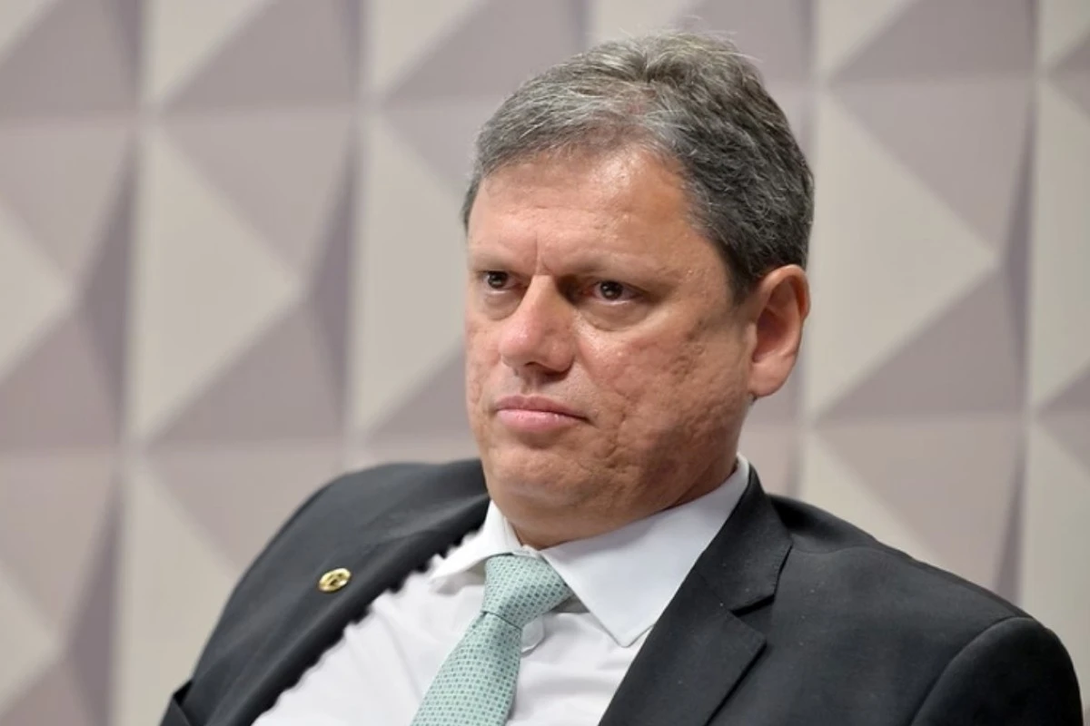 Tarcísio intensifica idas a Brasília em meio a especulações sobre 2026