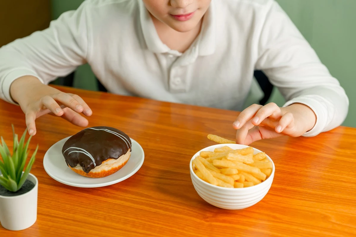 7 alimentos prejudiciais para quem tem colesterol alto e diabetes