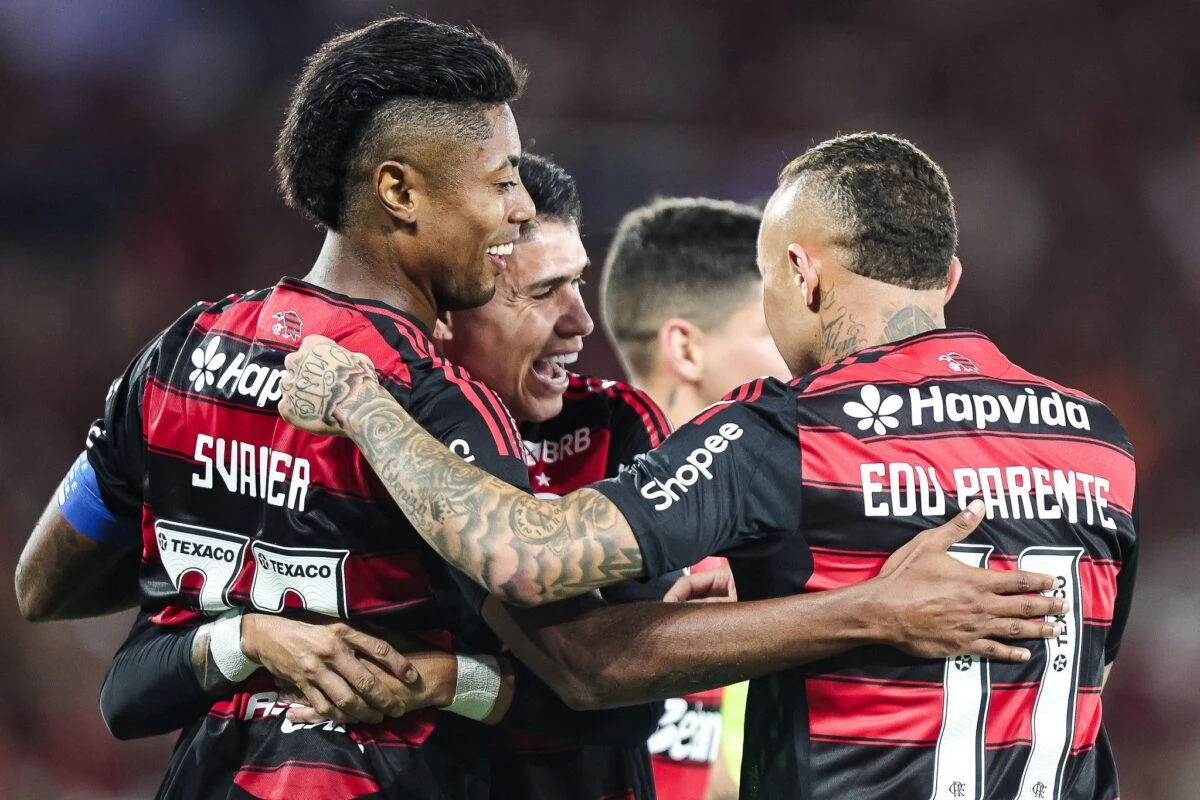 Flamengo leva susto no fim, mas vence o Santos no Maracanã
