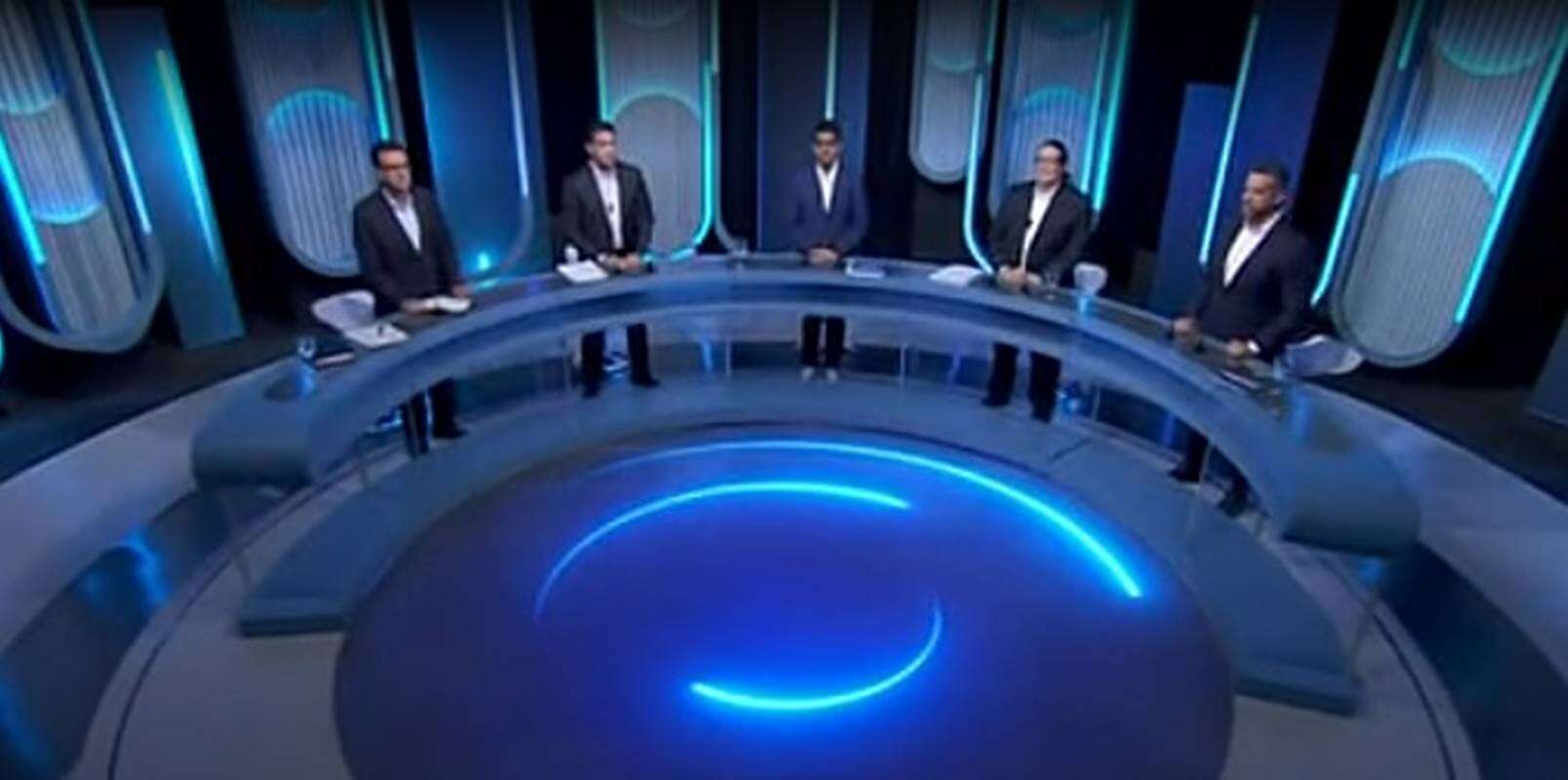 Debate no Rio começa com acusações sobre aborto, drogas e Lava Jato