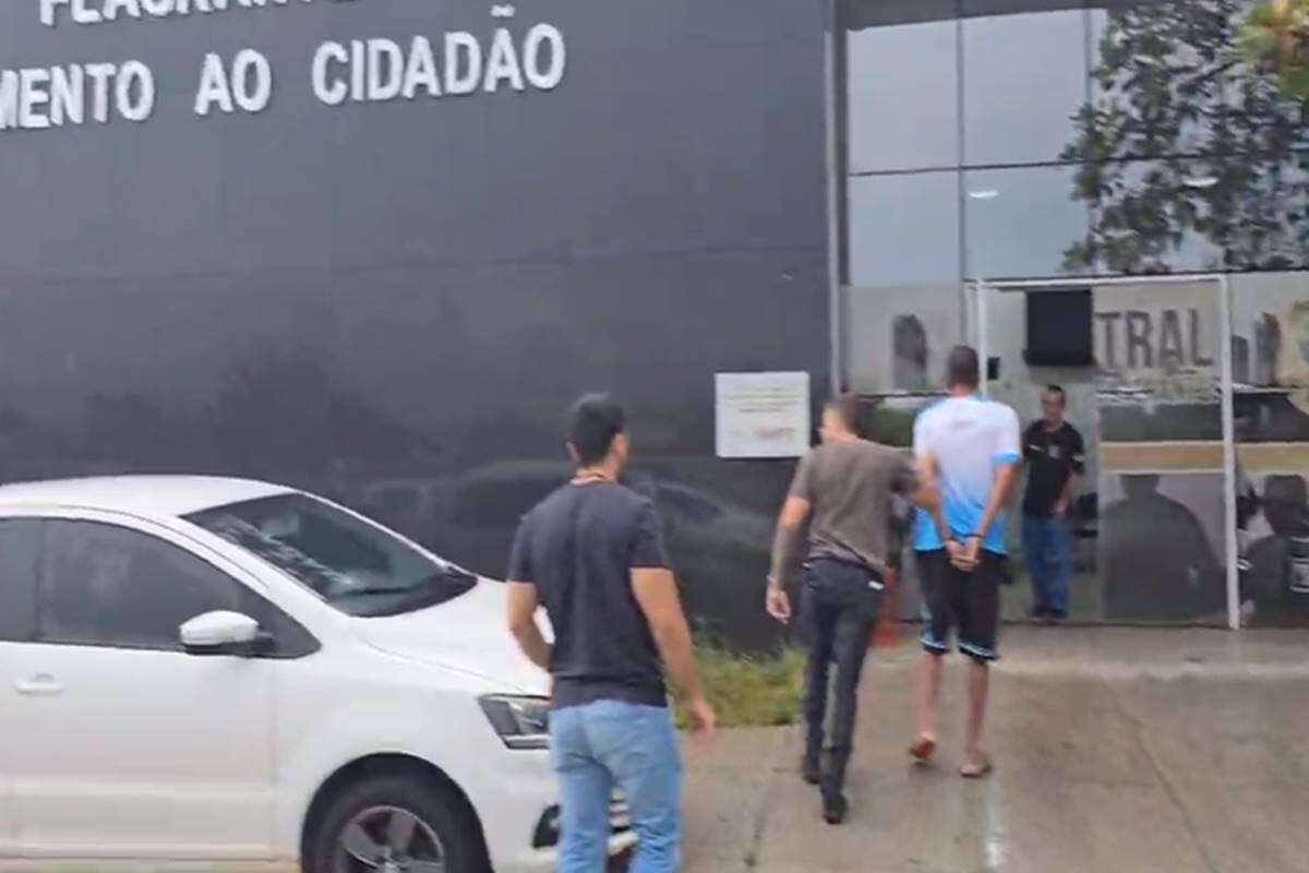 Homem ameaça filhos de vítima para extorquir: “Pagar com a vida”