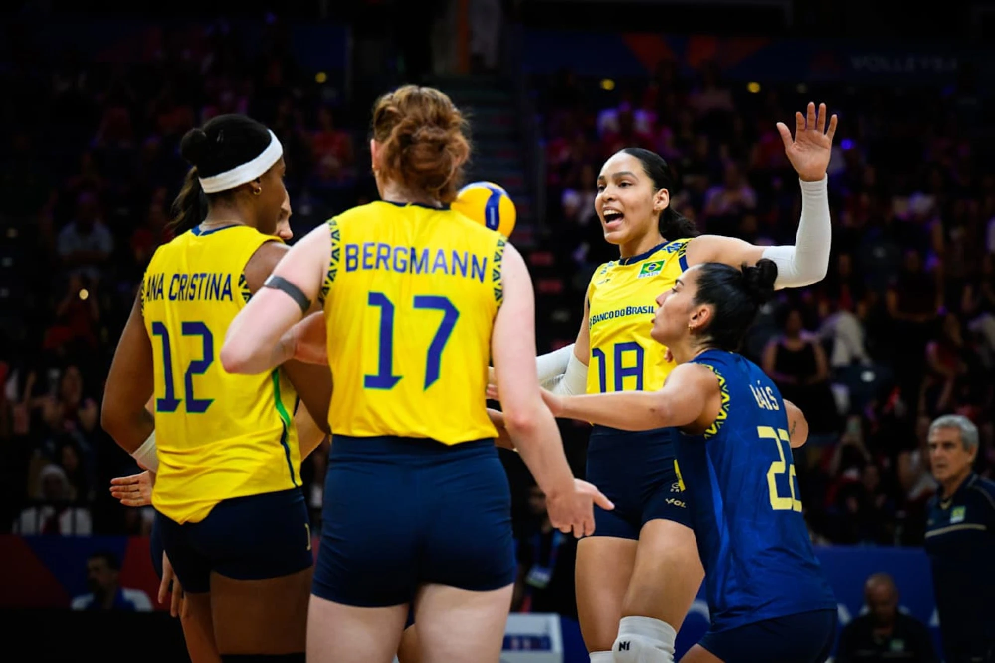 Brasil vence Bélgica na Liga das Nações e sobe para 3ª posição