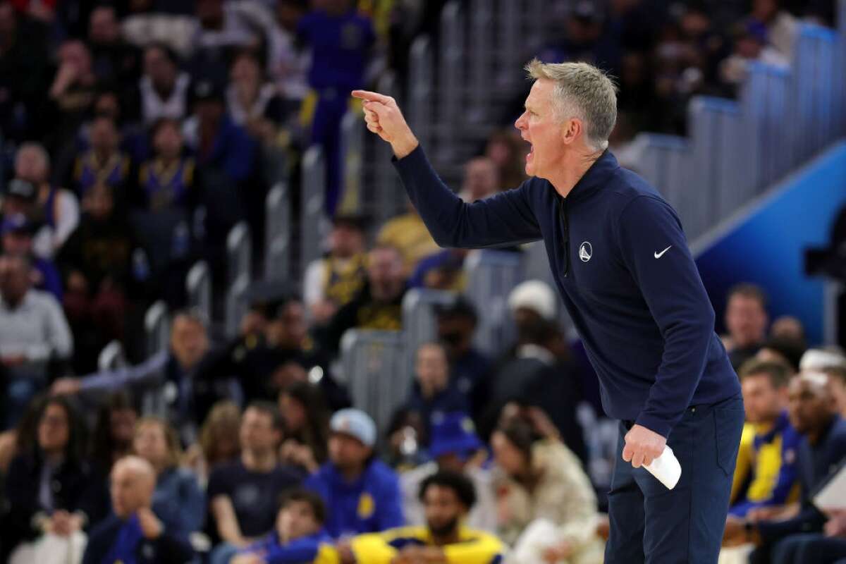 Kerr se torna treinador com mais vitórias na história dos Warriors