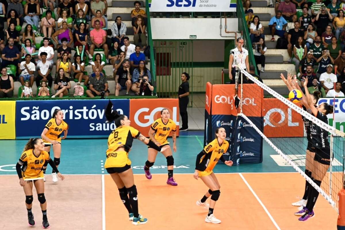 Brasília Vôlei perde em casa para o Osasco por 3 sets a zero