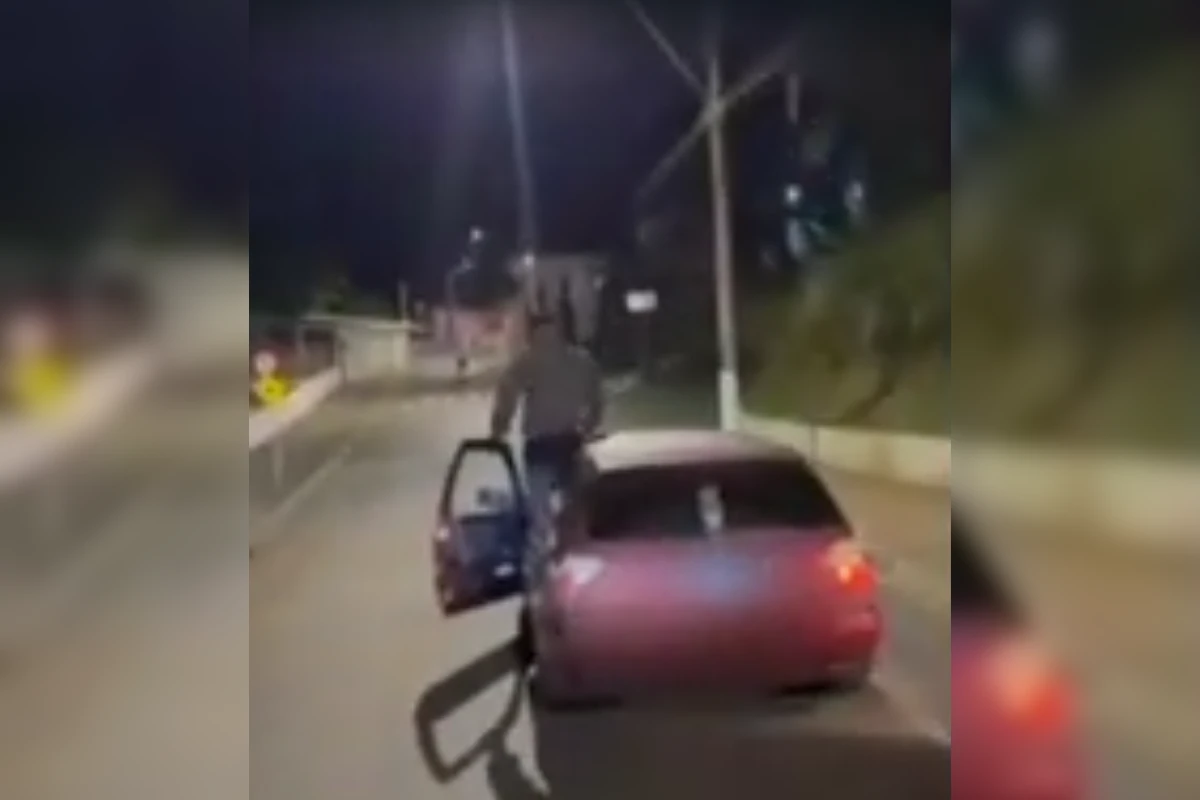Motorista que subiu em carro, caiu e acertou casa é jovem de 16 anos