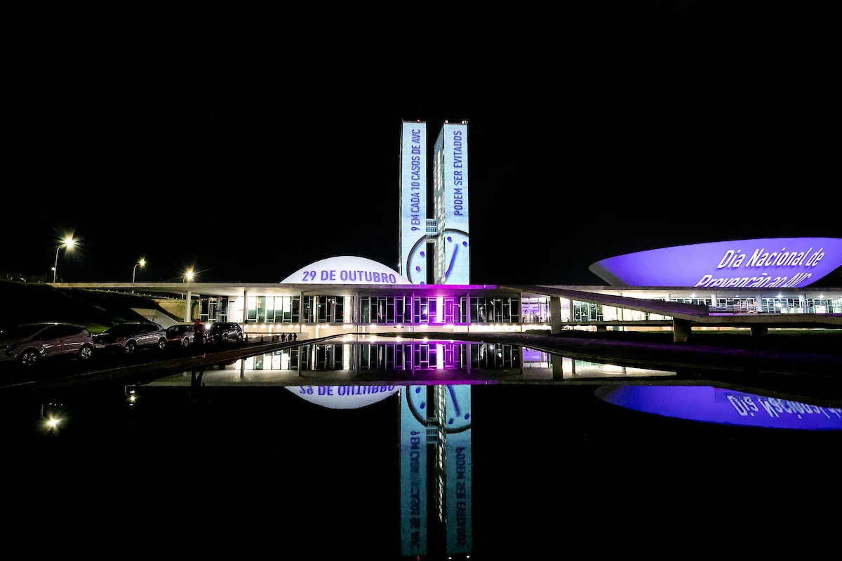 A cada 6 minutos 1 pessoa morre de AVC no Brasil, reconheça os sinais