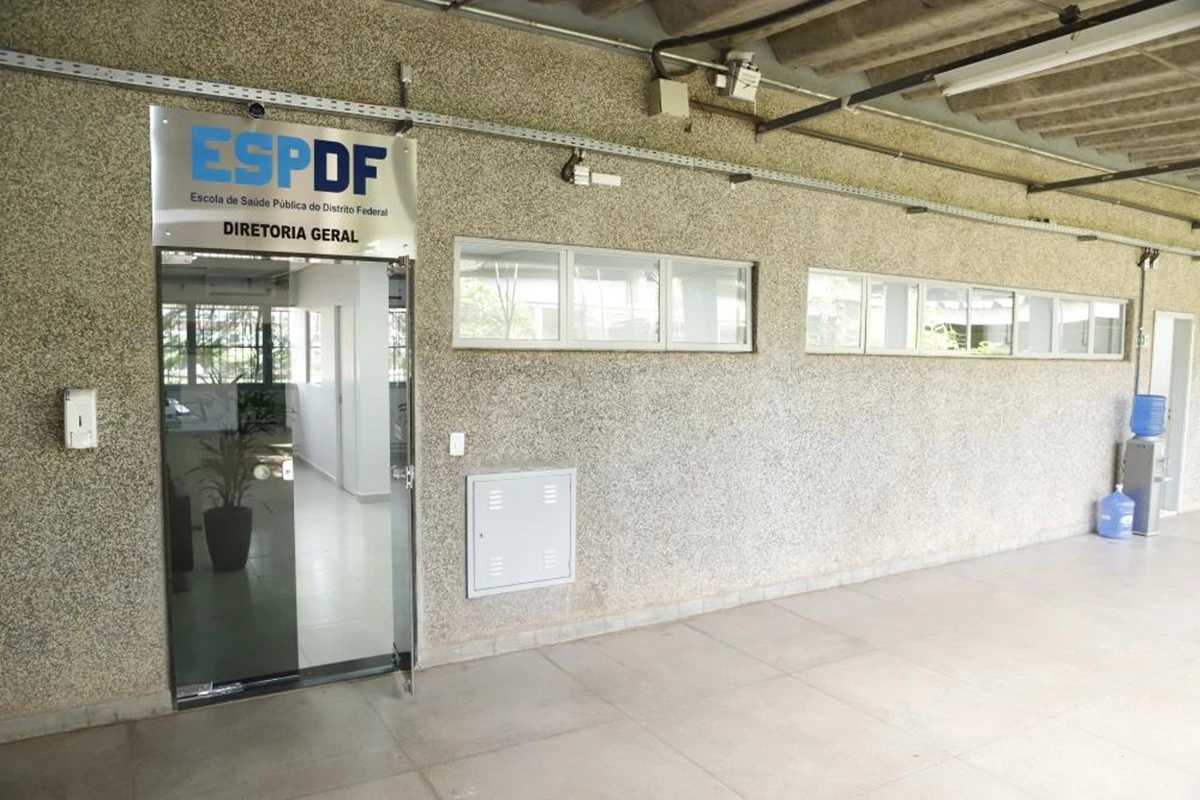 Escola de Saúde Pública do DF divulga edital de cursos técnicos