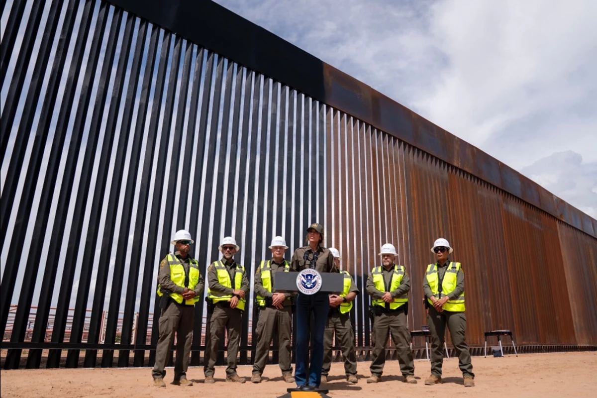 Trump manda pintar muro com México de preto para aumentar calor