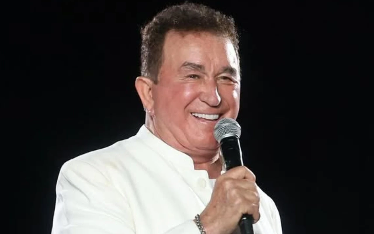 Amado Batista polemiza ao dizer que foi ajudar com “mulheres bonitas”