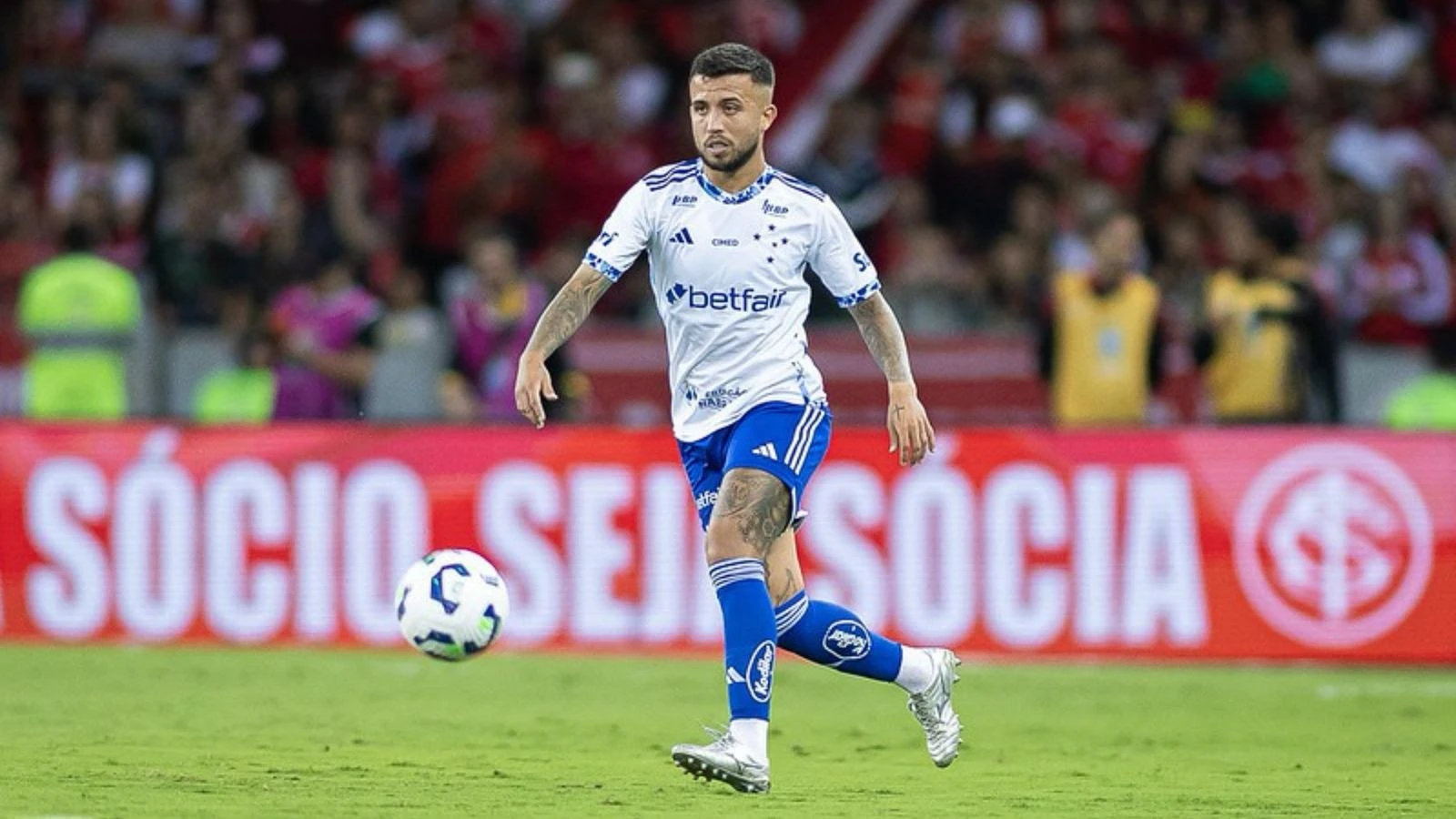 Meio-campista do Cruzeiro será submetido a cirurgia. Entenda motivo