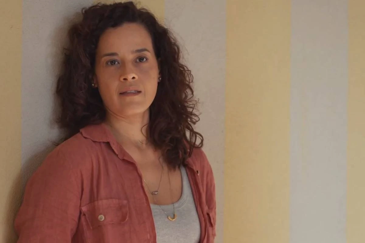 Vale Tudo: Cecília cai em emboscada e fica à beira da morte