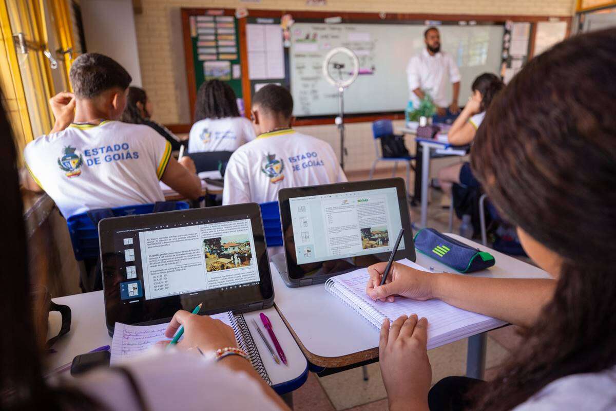 Precisamos de educação midiática para além do ambiente escolar