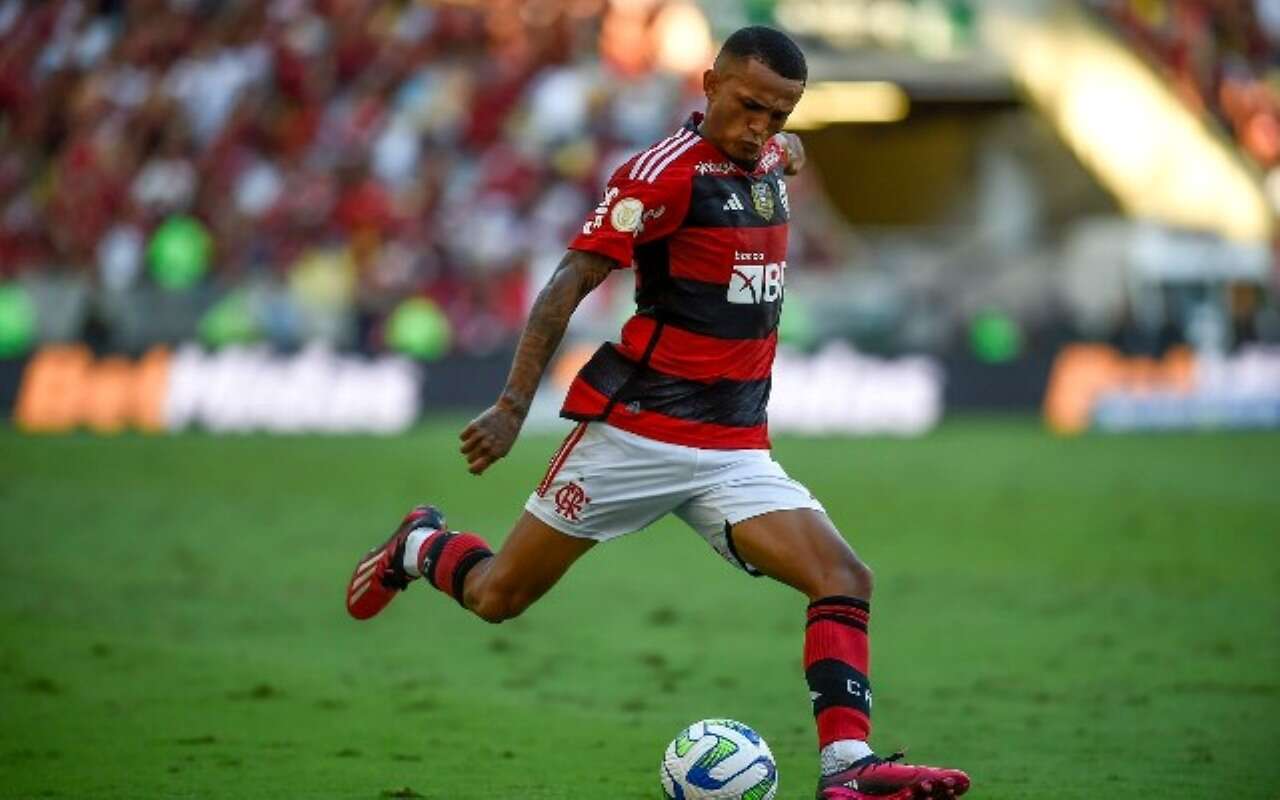 Veja a reação de Wesley, do Flamengo, ao ser convocado pela 1º vez