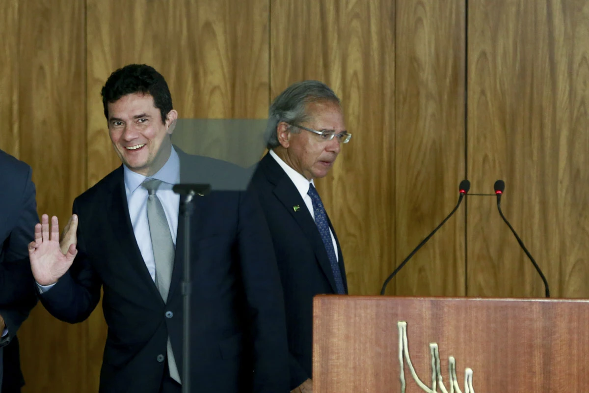 Guedes e Moro foram avisados sobre fraudes no INSS na gestão Bolsonaro