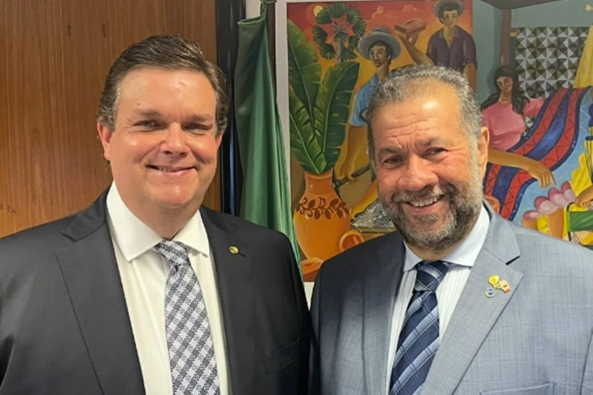 Em 1ª reunião de conselho, Wolney defende Lupi: “Nada contra ele”